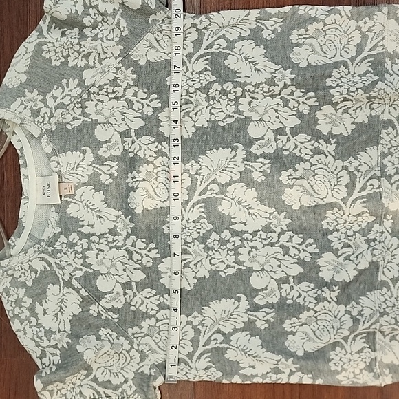 Knox Rose Gray and Cream Floral Sweater Size Large EUC - Picture 5 of 8